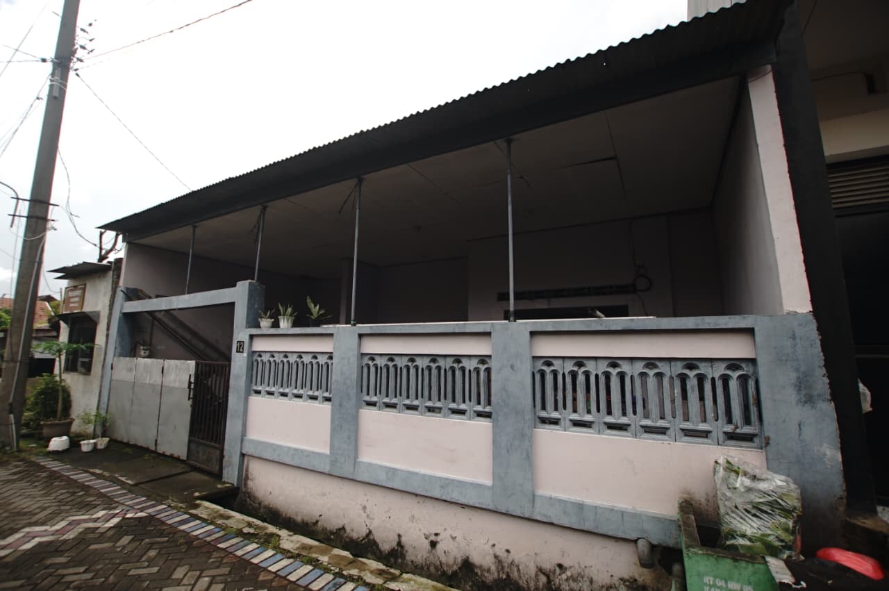 Dijual Rumah SHM 200m² di Kenconowungu Karangayu Semarang Barat – Harga 950 Juta (15)