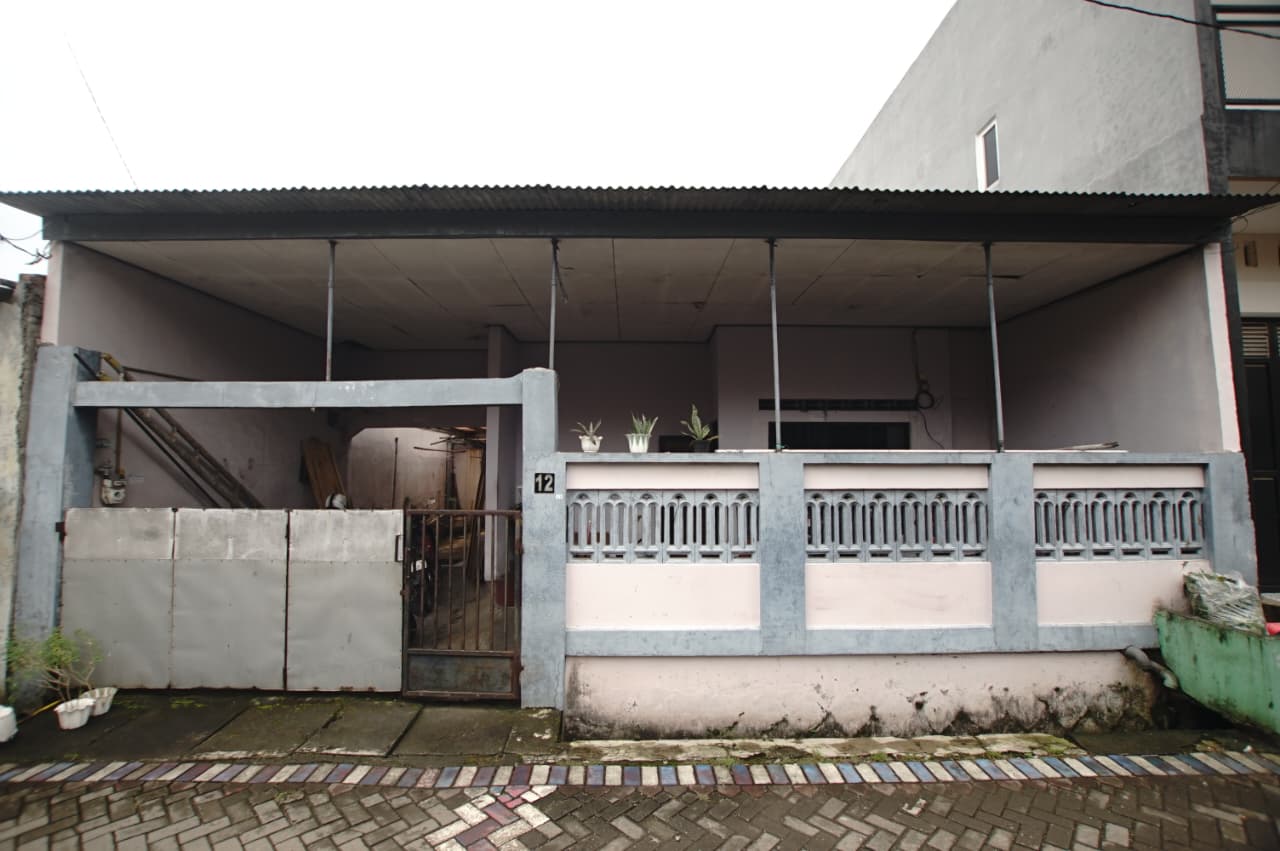 Dijual Rumah SHM 200m² di Kenconowungu Karangayu Semarang Barat – Harga 950 Juta (15)