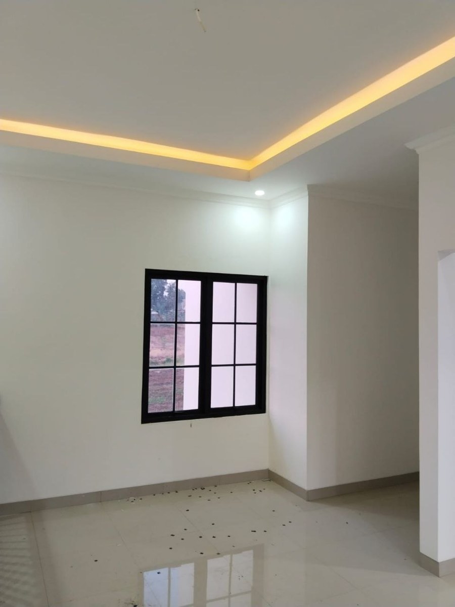 Interior rumah dua lantai Ngaliyan