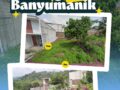 Tanah Kavling Banyumanik For Sale - view lahan 6x14 meter dengan label ukuran dan akses jalan beton lebar untuk 2 mobil